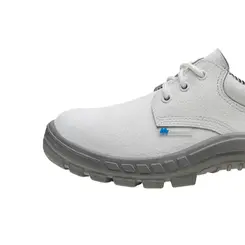 Sapato Marluvas de Amarrar em Couro Branco com Bico PVC