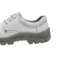 Sapato Marluvas de Amarrar em Couro Branco com Bico PVC
