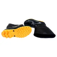 Bota PVC Preta com Solado Amarelo Tipo Galocha com Forro Kadesh